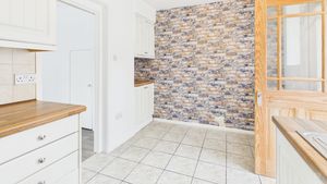 Photo 16- click for photo gallery